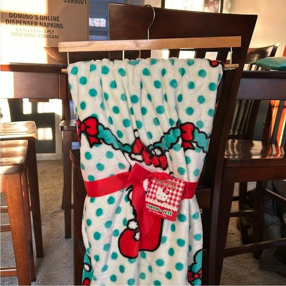Hello Kitty Christmas Blanket